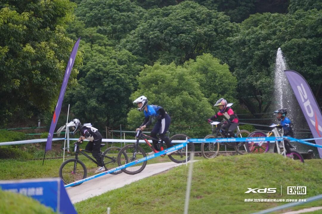 Downhill action at the summer round